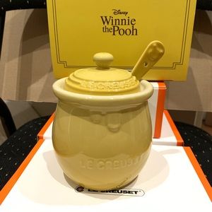 Le Creuset Honey Pot